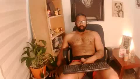 Snapshot of king_mallik chatting on 11-08-25, 02:17 Malik online show from 11-08-25, 02:17