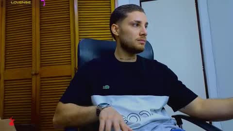 Snapshot of king_meruem chatting on 01-18-26, 12:42 king_meruem online show from 01-18-26, 12:42