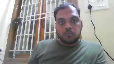 Snapshot of kingalpines1 chatting on 11-23-25, 05:24 kingalpines1 online show from 11-23-25, 05:24