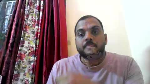 kingalpines1 online show from 07-08-26, 05:50