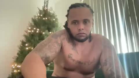 Snapshot of kingdabiggest chatting on 12-16-25, 09:31 KingDaBiggest online show from 12-16-25, 09:31