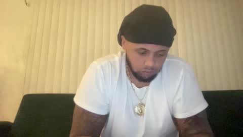 Snapshot of kingdabiggest chatting on 12-20-25, 11:06 KingDaBiggest online show from 12-20-25, 11:06