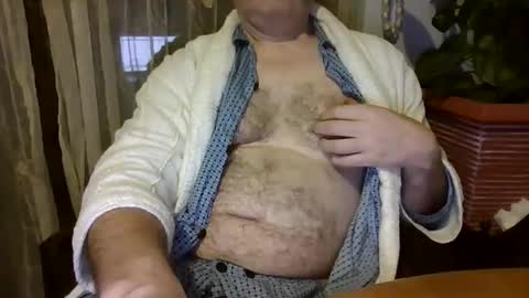 Snapshot of kingdonn1 chatting on 12-19-25, 11:12 Don online show from 12-19-25, 11:12