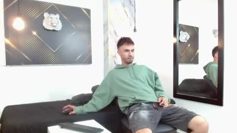 KING  online show from 04-28-26, 04:06