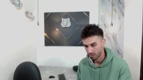 KING  online show from 05-02-26, 02:49