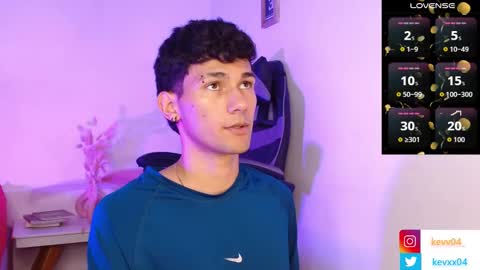 Snapshot of kingparker1 chatting on 11-06-25, 03:29 A L E X online show from 11-06-25, 03:29