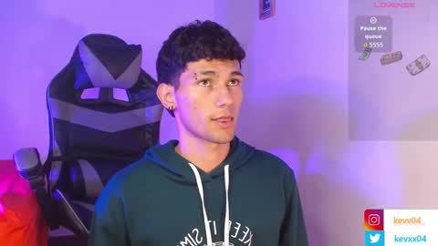 Snapshot of kingparker1 chatting on 11-08-25, 04:34 A L E X online show from 11-08-25, 04:34