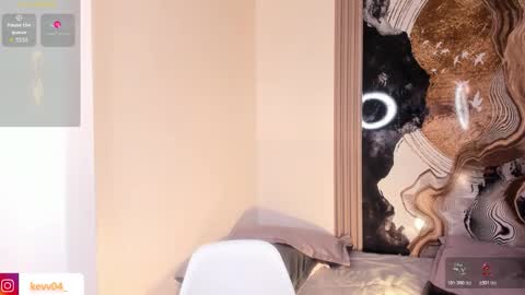 Snapshot of kingparker1 chatting on 01-19-26, 04:49 A L E X online show from 01-19-26, 04:49