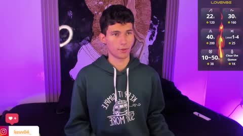 Snapshot of kingparker1 chatting on 03-06-26, 02:08 A L E X online show from 03-06-26, 02:08