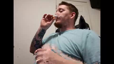 Snapshot of kingpimpdaddy69 chatting on 05-25-26, 01:44 Kingpimpdaddy online show from 05-25-26, 01:44