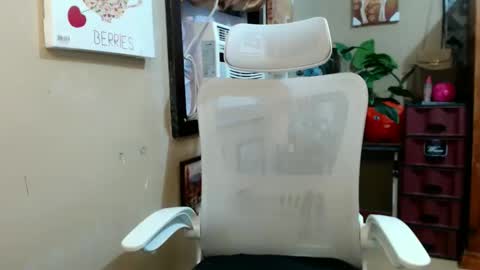 Snapshot of kingscock18 chatting on 09-18-25, 07:16 ALVIN online show from 09-18-25, 07:16