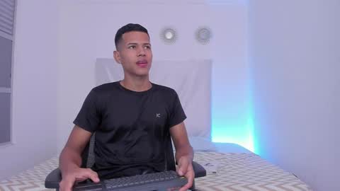 sebastian online show from 10-03-25, 11:40