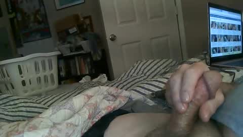 Snapshot of kingtongue10 chatting on 12-28-24, 12:56 kingtongue10 online show from 12-28-24, 12:56