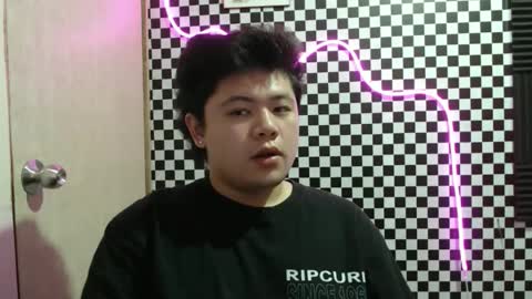 Snapshot of kingvoltage chatting on 03-05-26, 06:42 Yuki online show from 03-05-26, 06:42