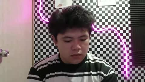 Snapshot of kingvoltage chatting on 03-08-26, 08:51 Yuki online show from 03-08-26, 08:51