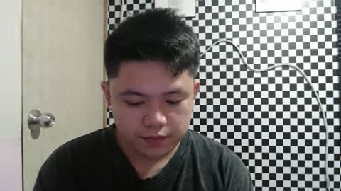 Snapshot of kingvoltage chatting on 03-12-26, 05:19 Yuki online show from 03-12-26, 05:19