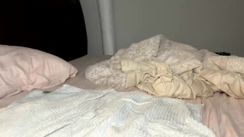 Snapshot of kinkbitch25 chatting on 02-15-26, 11:34 Kinkbitch online show from 02-15-26, 11:34