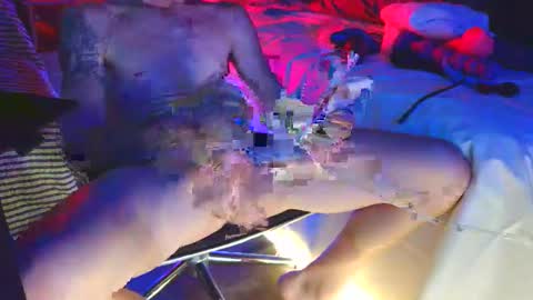 Snapshot of kinksss4all chatting on 11-28-25, 07:44 KinkPLAY9 online show from 11-28-25, 07:44