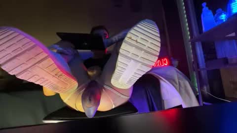 Snapshot of kinksss4all chatting on 12-03-25, 08:34 KinkPLAY9 online show from 12-03-25, 08:34