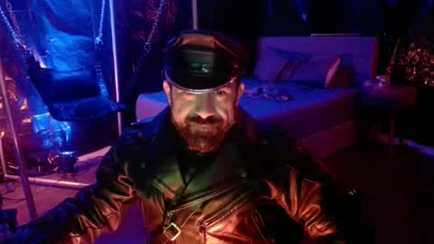 Snapshot of kinkster303 chatting on 03-09-26, 02:04 Kinkster online show from 03-09-26, 02:04