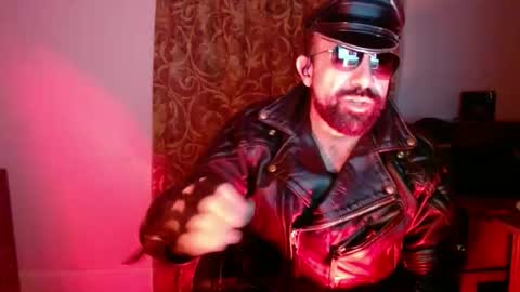 Snapshot of kinkster303 chatting on 03-29-26, 02:44 Kinkster online show from 03-29-26, 02:44