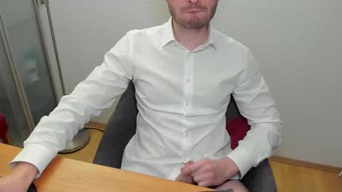 Snapshot of kinksubbydubby chatting on 11-06-25, 05:58 kinksubbydubby online show from 11-06-25, 05:58