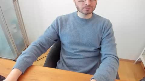 Snapshot of kinksubbydubby chatting on 02-14-26, 11:40 kinksubbydubby online show from 02-14-26, 11:40