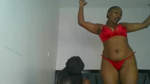 kinky_aria online show from 11-25-25, 08:31