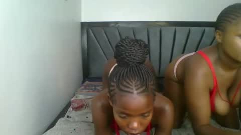 kinky_aria online show from 11-26-25, 08:37