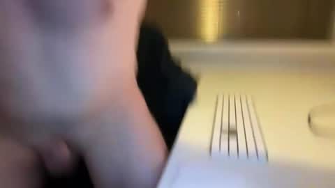 Snapshot of kinky_edging chatting on 03-20-26, 08:25 kinky_edging online show from 03-20-26, 08:25