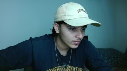 Snapshot of kinkybabies_ chatting on 03-08-25, 03:17 Mercury online show from 03-08-25, 03:17