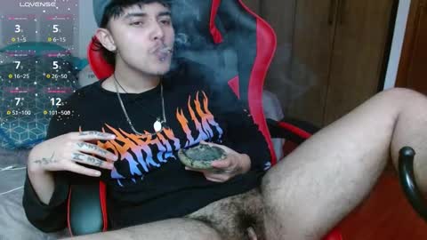 Snapshot of kinkybabies_ chatting on 03-11-25, 07:03 Mercury online show from 03-11-25, 07:03