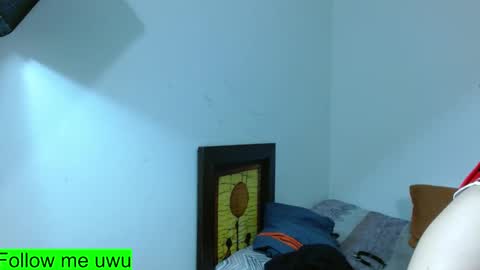 Snapshot of kinkybabies_ chatting on 03-12-25, 11:42 Mercury online show from 03-12-25, 11:42