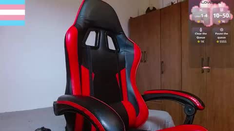 Snapshot of kinkybabies_ chatting on 09-15-25, 12:21 Mercury online show from 09-15-25, 12:21