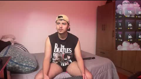 Snapshot of kinkybabies_ chatting on 09-20-25, 04:46 Mercury online show from 09-20-25, 04:46