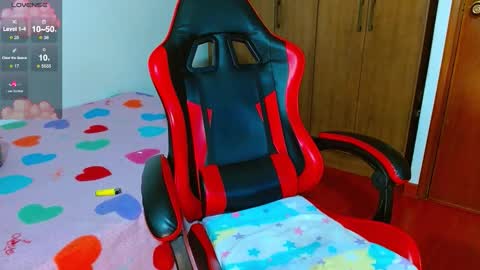 Snapshot of kinkybabies_ chatting on 02-16-26, 07:59 Mercury online show from 02-16-26, 07:59