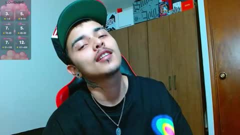 Snapshot of kinkybabies_ chatting on 03-16-26, 04:18 Mercury online show from 03-16-26, 04:18