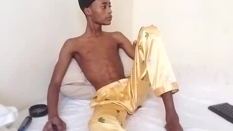 kinkybby_ online show from 02-03-25, 12:14