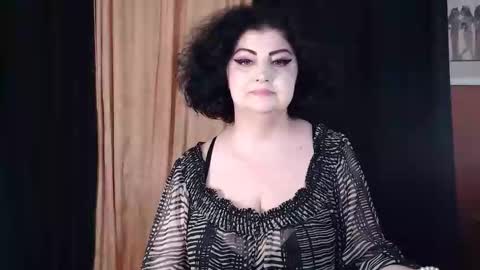 Snapshot of kinkyblacky chatting on 10-26-25, 05:02 MistressBlacky online show from 10-26-25, 05:02