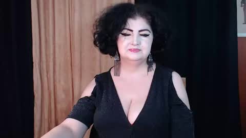 Snapshot of kinkyblacky chatting on 01-09-26, 08:50 MistressBlacky online show from 01-09-26, 08:50