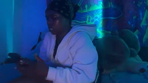 Snapshot of kinkycoupleinteracial chatting on 06-25-26, 03:17 interracialfacial online show from 06-25-26, 03:17