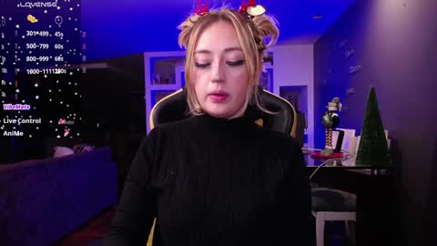  Sara  online show from 12-30-24, 05:04