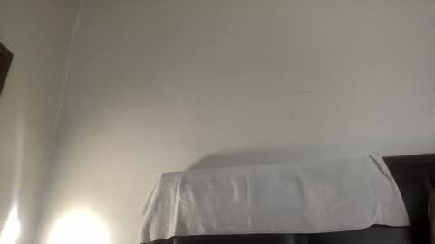 Snapshot of kinkyguy323232 chatting on 12-23-24, 08:00 Kinkyguy323232 online show from 12-23-24, 08:00
