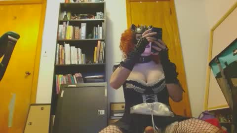 Snapshot of kinkyguy694 chatting on 11-04-25, 11:15 KinkyKitten online show from 11-04-25, 11:15