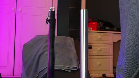 Snapshot of kinkyjessica_xd chatting on 12-07-24, 11:07 JessicaXD online show from 12-07-24, 11:07