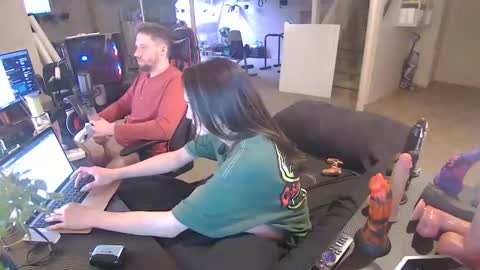 Snapshot of kinkykumiho chatting on 03-06-25, 11:09 kinkykumiho online show from 03-06-25, 11:09