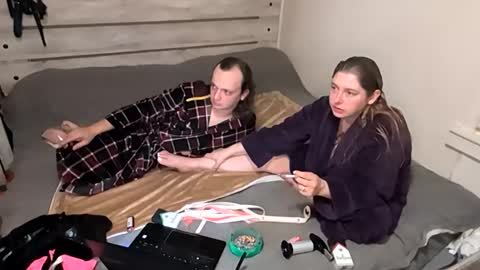 Snapshot of kinkyqueenandpet95 chatting on 11-29-25, 03:53 kinkyqueenandpet95 online show from 11-29-25, 03:53