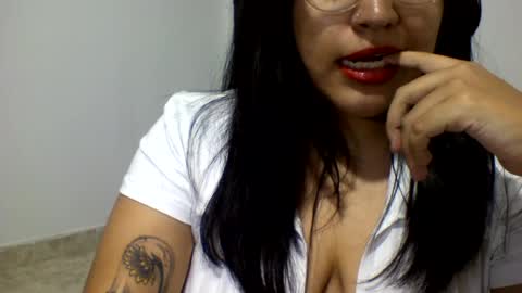 kion_and_valu online show from 06-18-26, 01:50