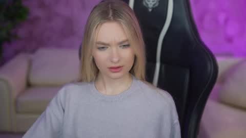 Snapshot of kira0541 chatting on 03-02-25, 01:49 Sweet girls online show from 03-02-25, 01:49
