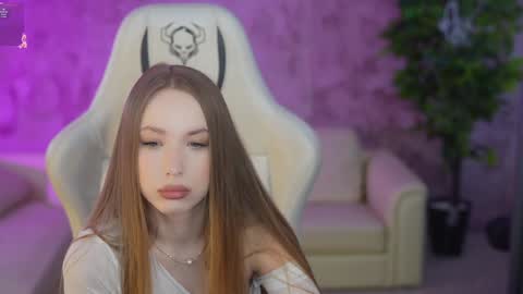 Snapshot of kira0541 chatting on 03-04-25, 08:02 Sweet girls online show from 03-04-25, 08:02